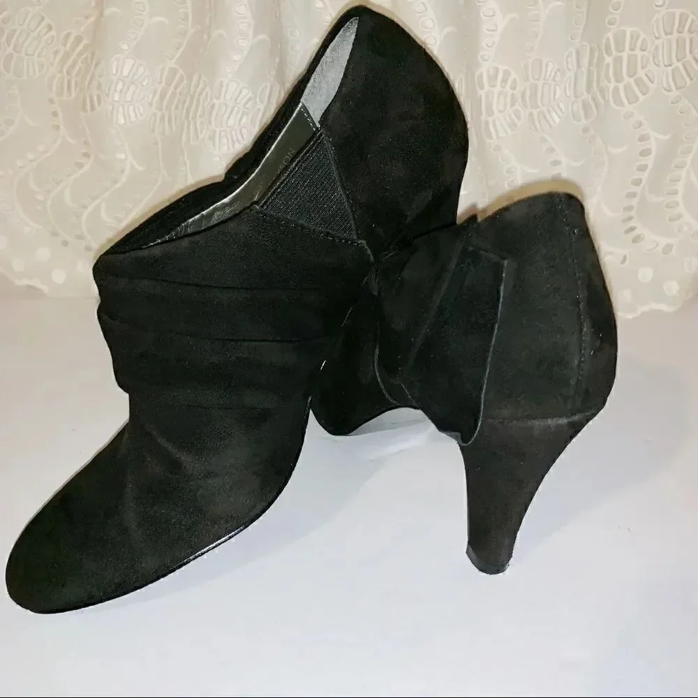 Tahari Greyson black suede high heel booties 7